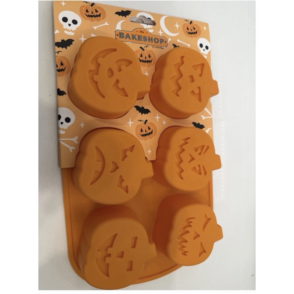 Bakeshop‎ Silicone Mold Pumpkin Halloween Jack O Lanterns Chocolate Soap Candle